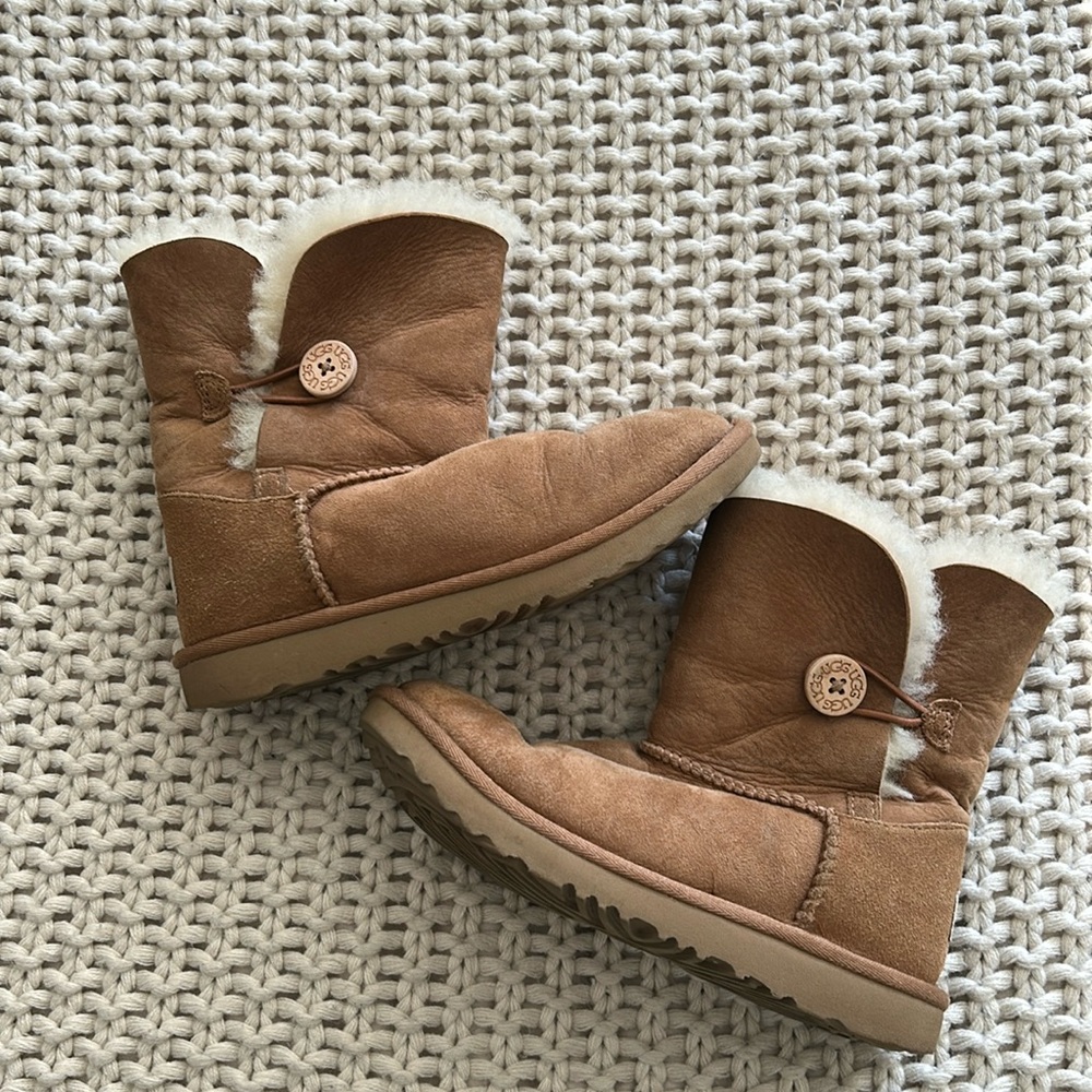 girls uggs
